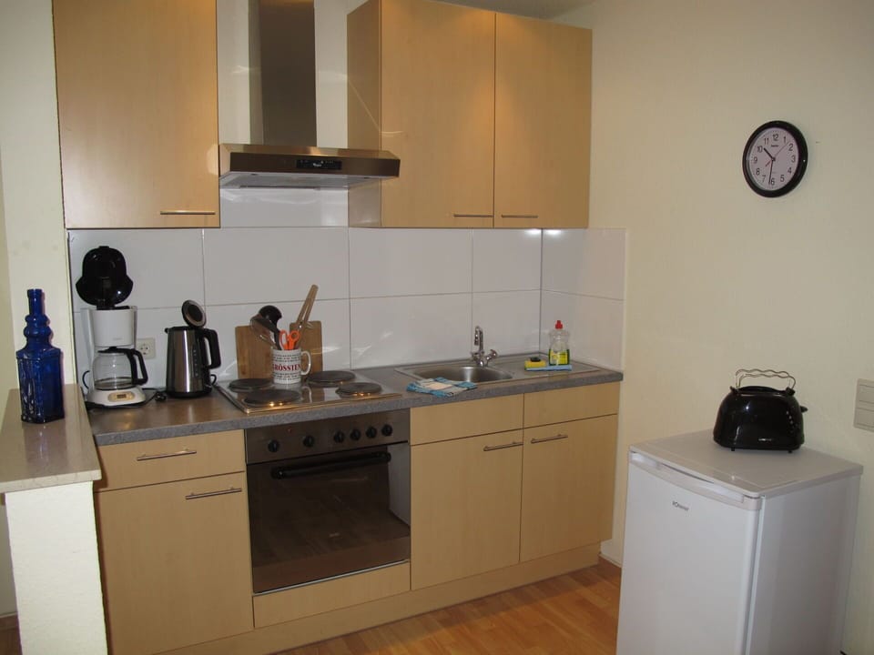 Cabinetry, Kitchen Sink, Countertop, Sink, Kitchen Appliance, Kitchen Stove, Tap, Kitchen, Home Appliance, Wood