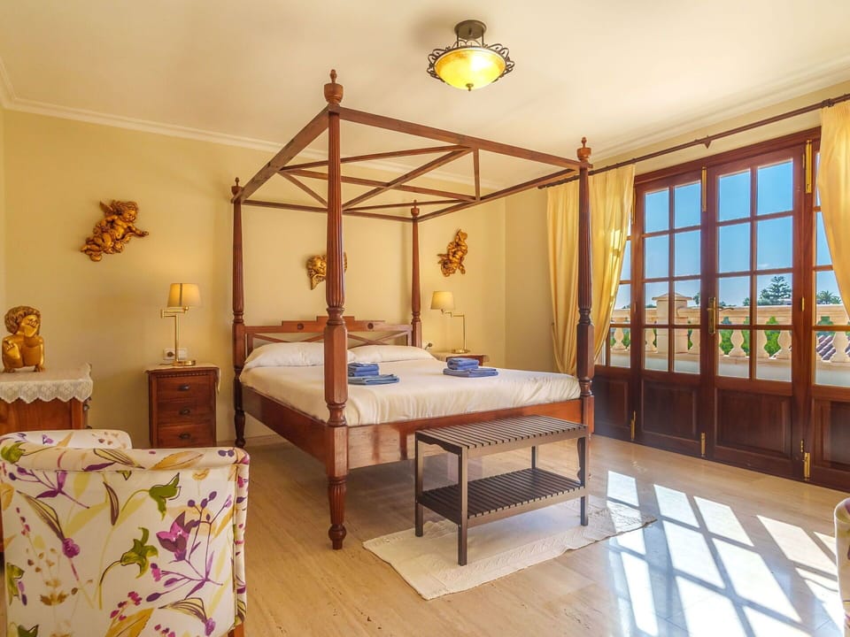 Furniture, Property, Building, Comfort, Wood, Window, Lamp, Shade, Bed Frame, Interior Design