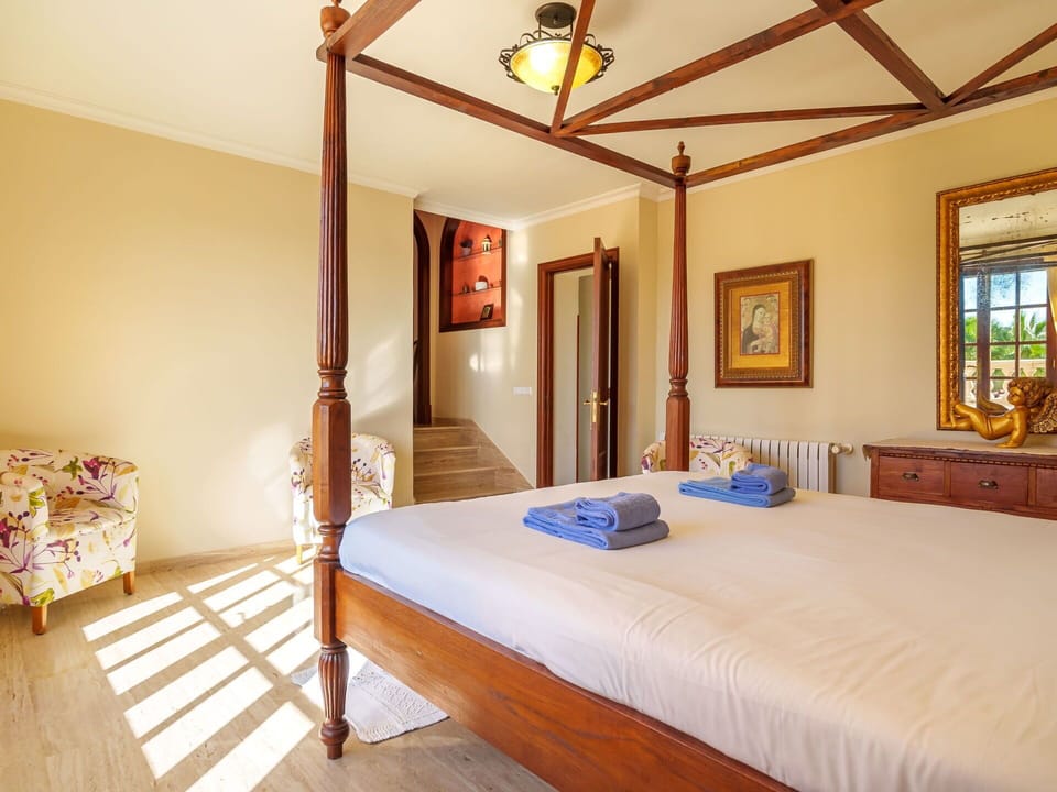 Furniture, Window, Building, Comfort, Wood, Lighting, Bed Frame, Interior Design, Floor, Yellow