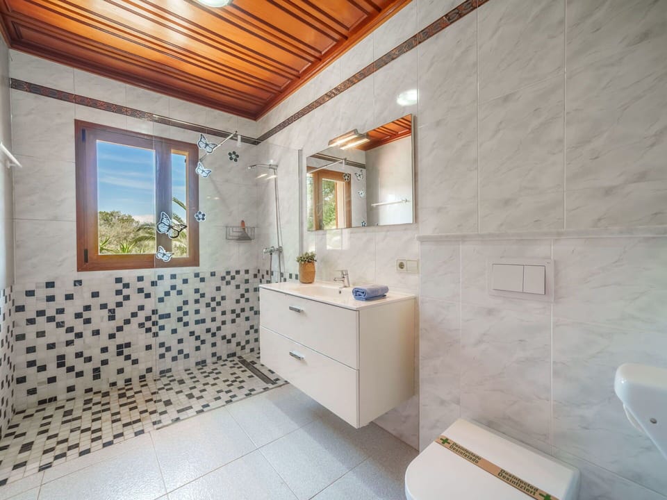 Flooring, Plumbing Fixture, Floor, Interior Design, Bathroom, Ceiling, Sink, Tile, Home, Plumbing