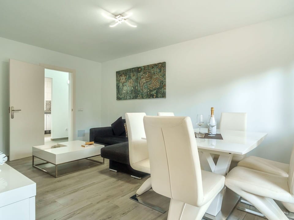 Furniture, Property, Table, Picture Frame, Couch, Comfort, Wood, Interior Design, Building, Flooring