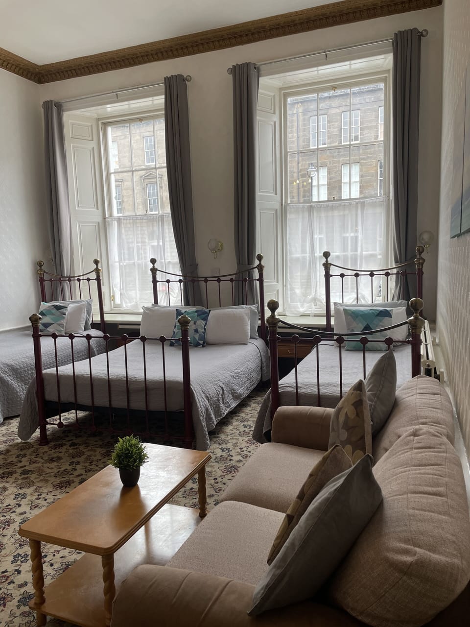 Family Room | Desk, iron/ironing board, free WiFi, bed sheets