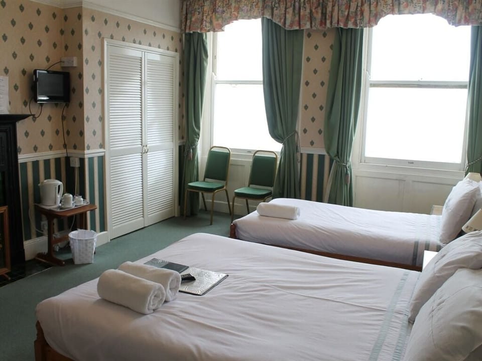 Superior Triple Room, Ensuite, Sea View (Room 22)
