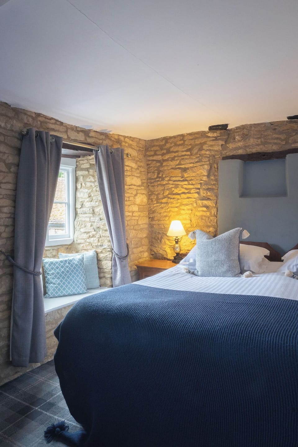 Junior Suite, Pets Allowed (Tetbury) | Blackout drapes, iron/ironing board, free WiFi, bed sheets