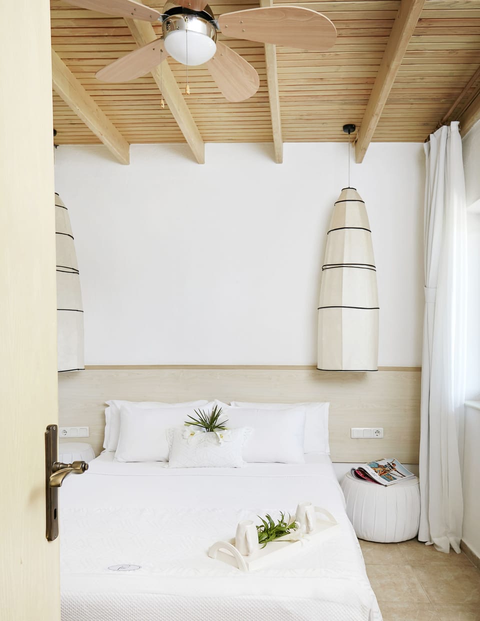 Garden Suit | Premium bedding, minibar, in-room safe, desk