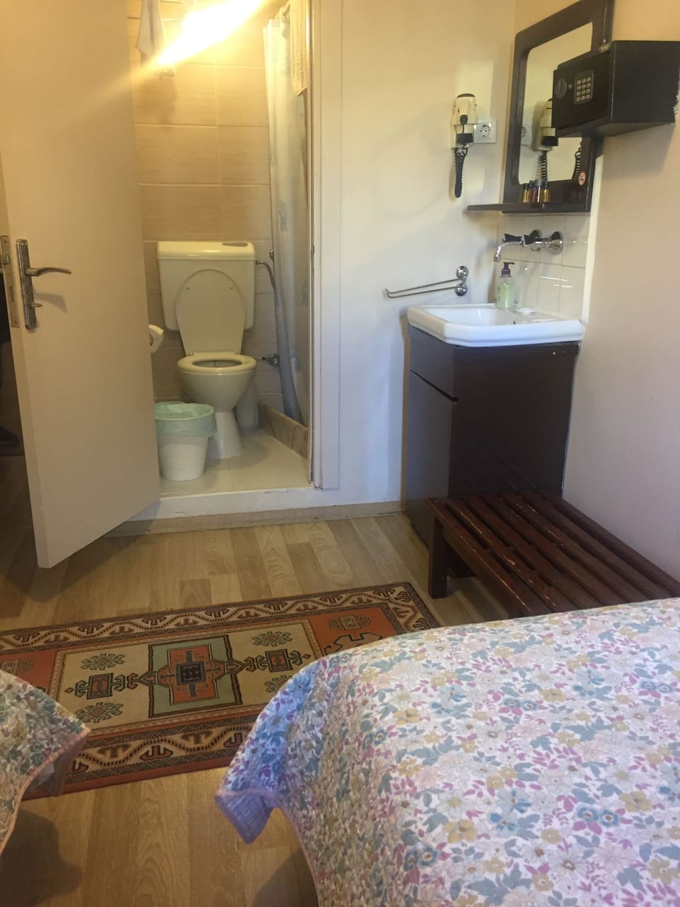 Double or Twin Room | Premium bedding, iron/ironing board, free WiFi, bed sheets