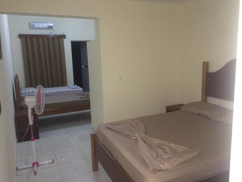 Desk, iron/ironing board (on request), WiFi (free), bed sheets