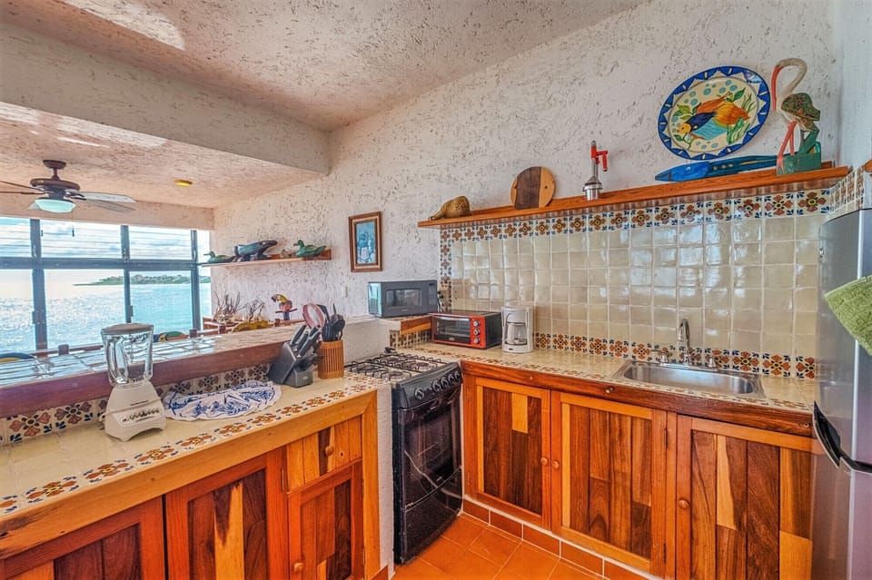 Kitchen - La Iguana condo 8, 2 bedroom Akumal Mexico vacation rental