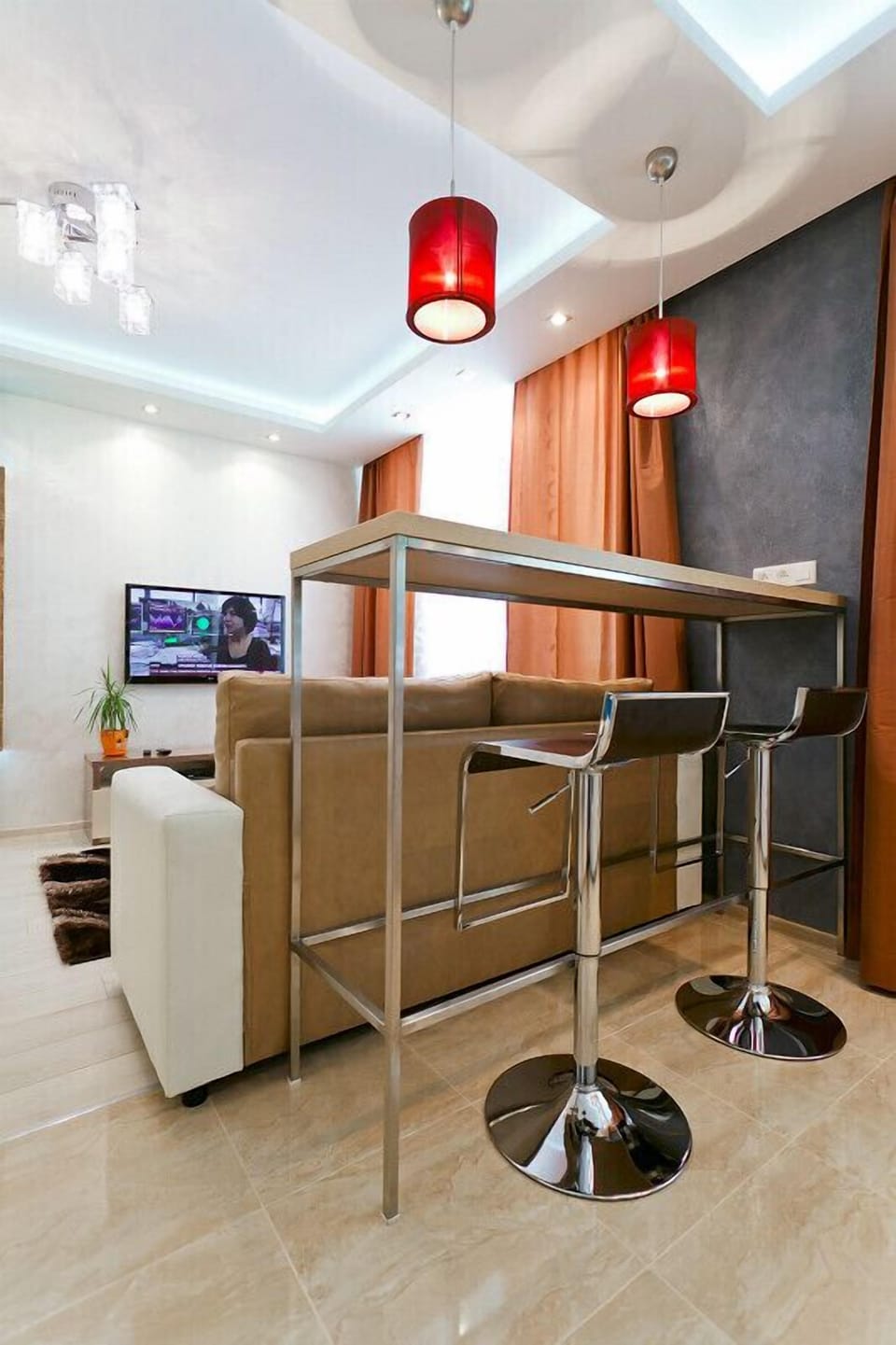 Deluxe Studio Suite | Hypo-allergenic bedding available, in-room safe, iron/ironing board