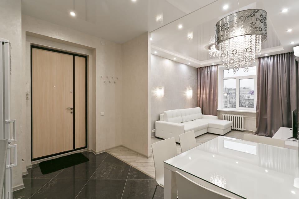 Deluxe Apartment (floor 4) | Living room | 43-inch flat-screen TV with cable channels, LED TV