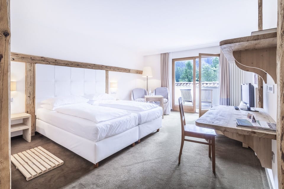 Comfort Double Room, Balcony, Mountain View | Premium bedding, in-room safe, individually decorated