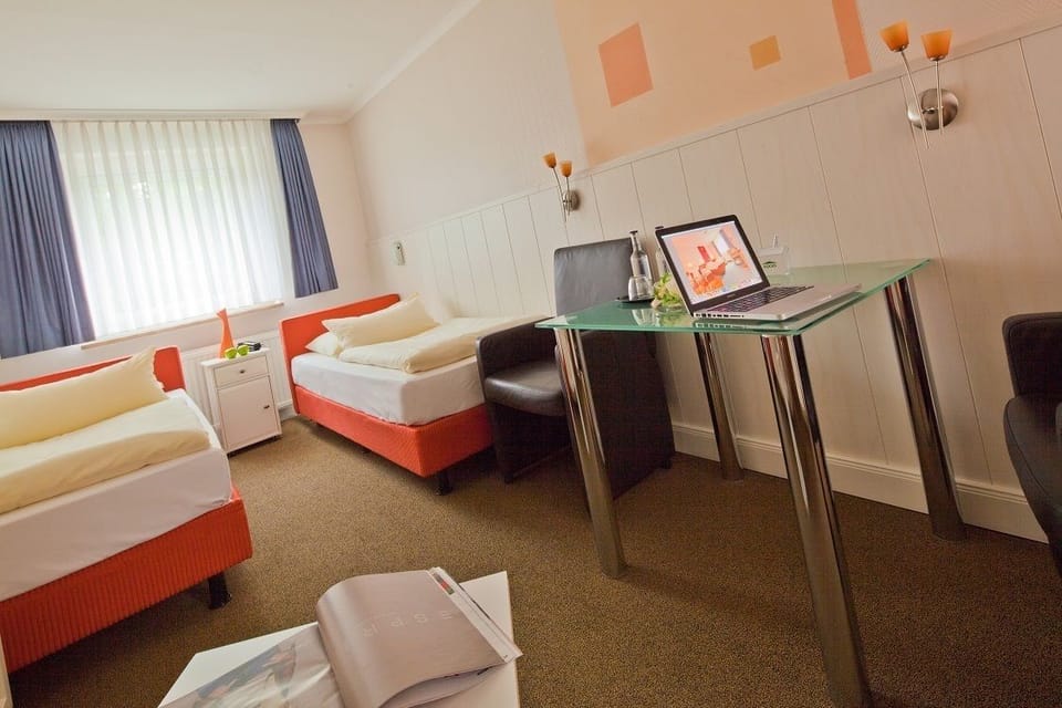 Hypo-allergenic bedding, desk, soundproofing, free WiFi
