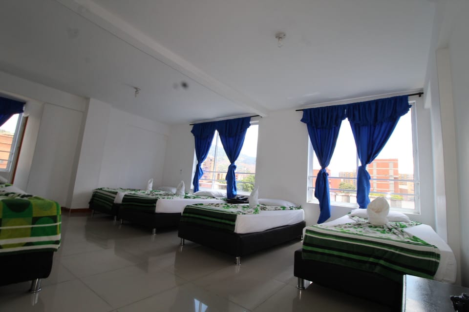 Family Room | WiFi (free)