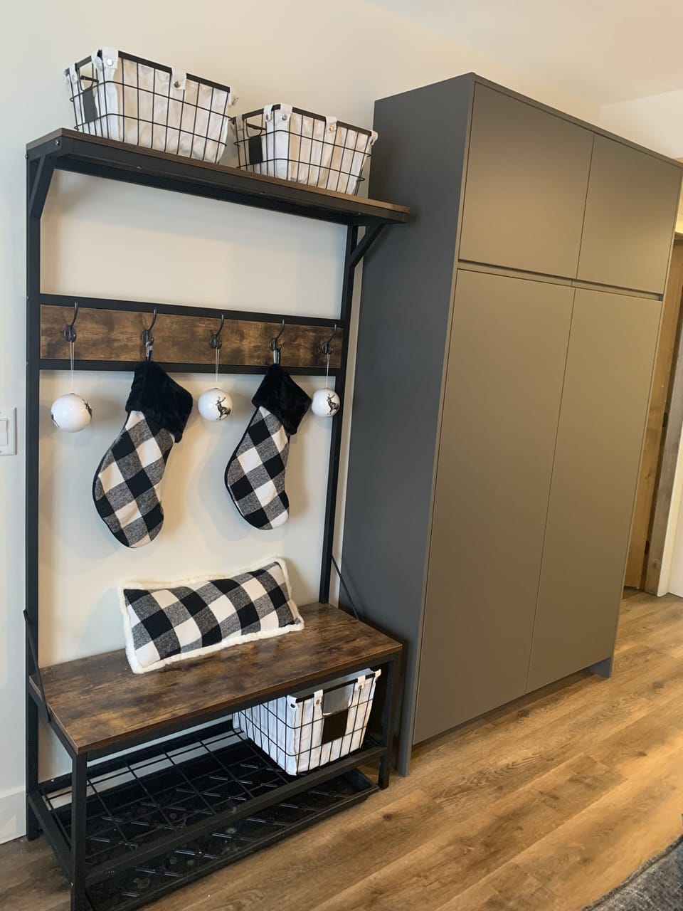 Stag Suite - Space to Hang Gear