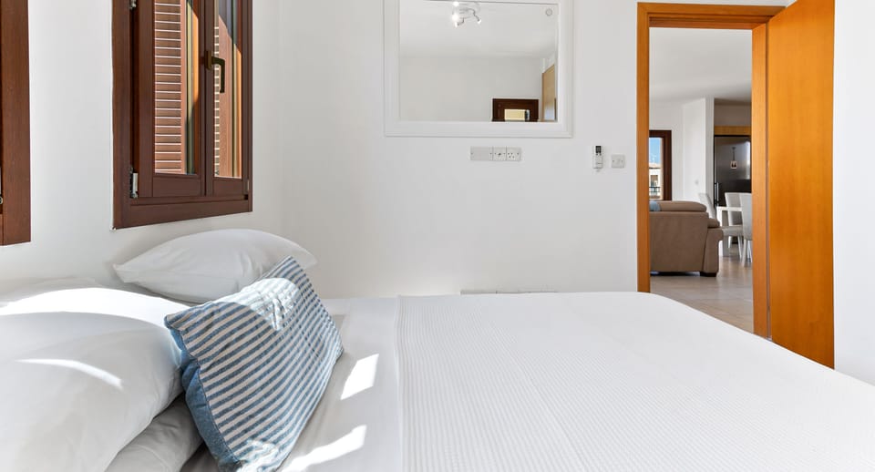 Apartment Pyrgos CC12_Aphrodite Hills Resort, Cyprus. Aphroditerentals.com8.jpg