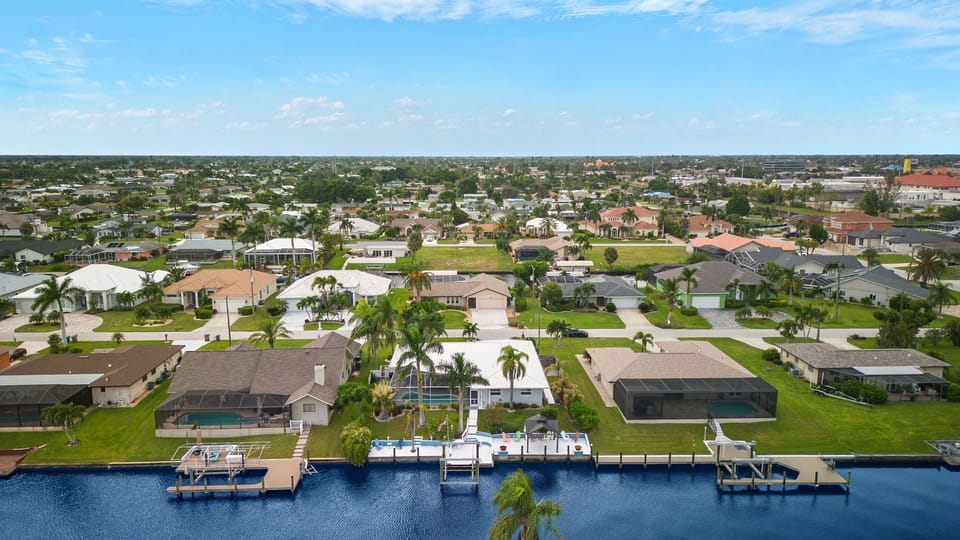 Villa Geraldine is in a quiet residential neighborhood