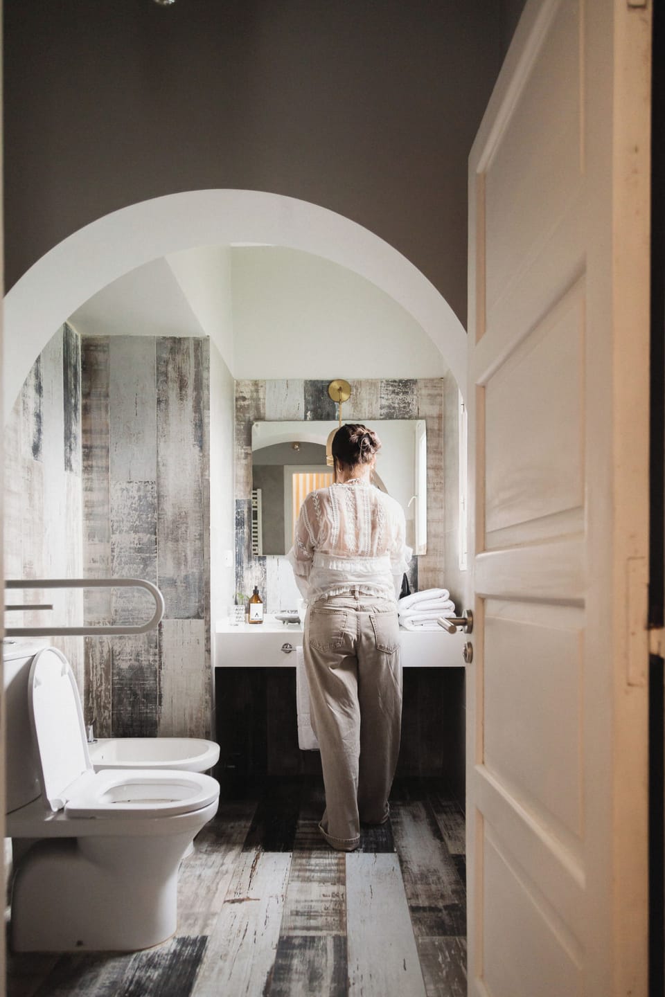 Superior Room | Bathroom | Shower, hair dryer, bidet, towels