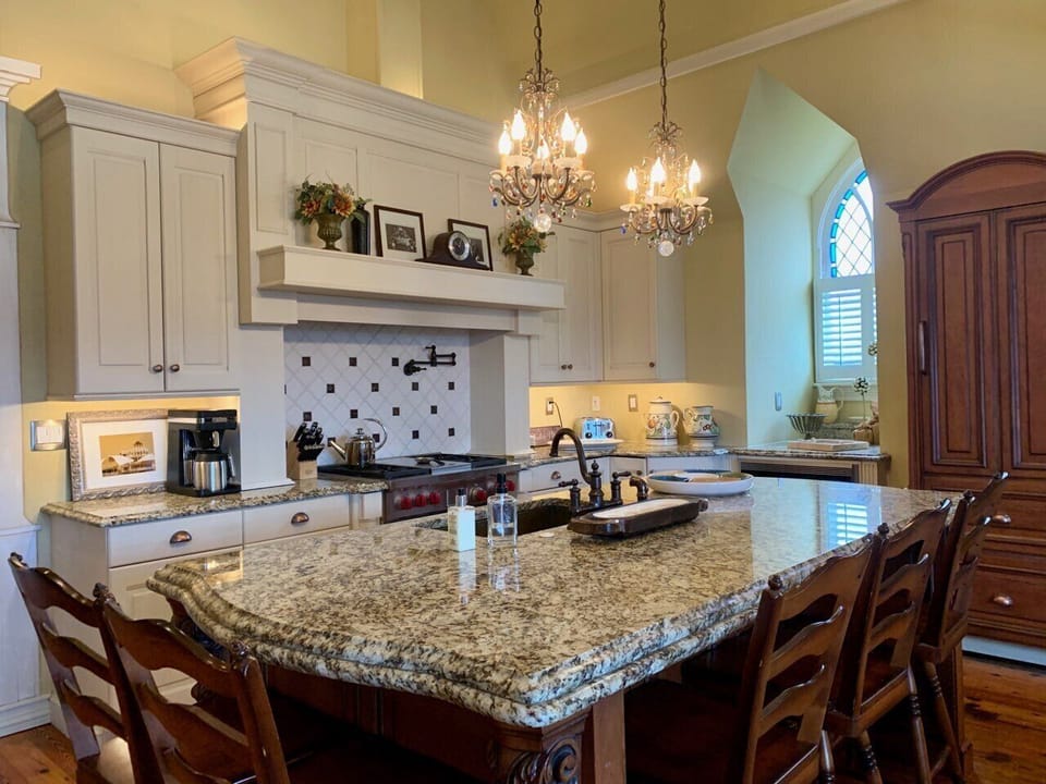 Gourmet Kitchen