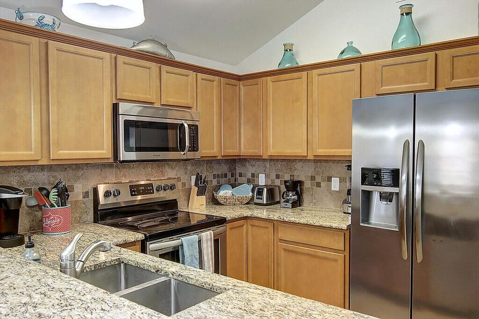 Full Kitchen