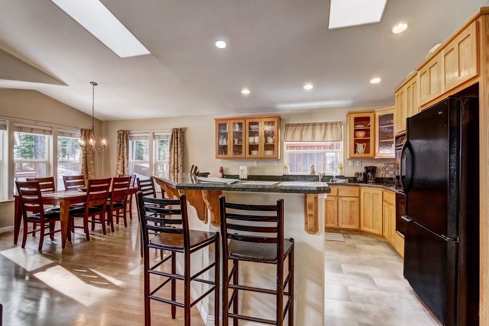 House, 3 Bedrooms | Private kitchen | Fridge, microwave, dishwasher, coffee/tea maker