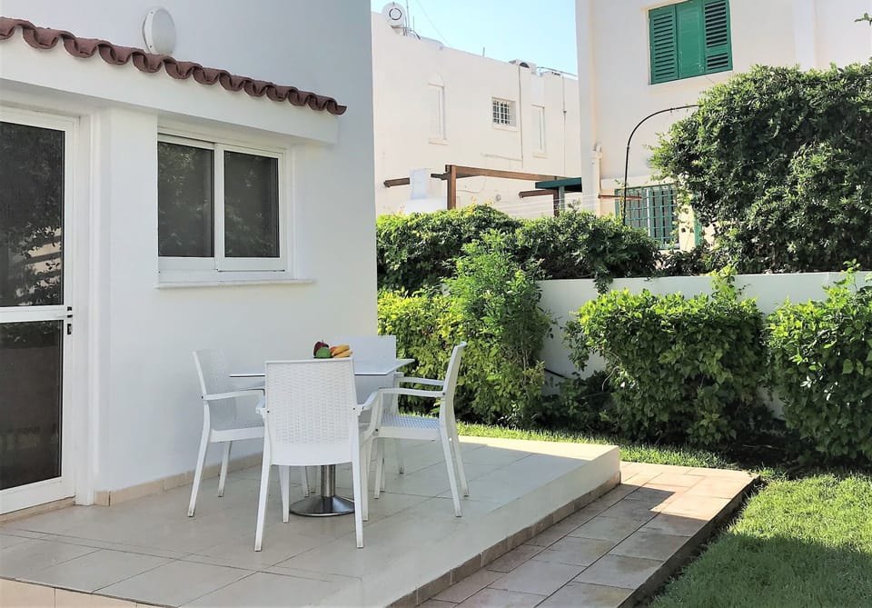 Patio area with garden view