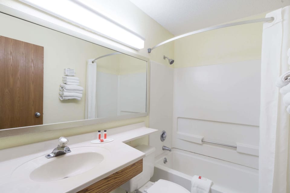 Free toiletries, hair dryer, towels