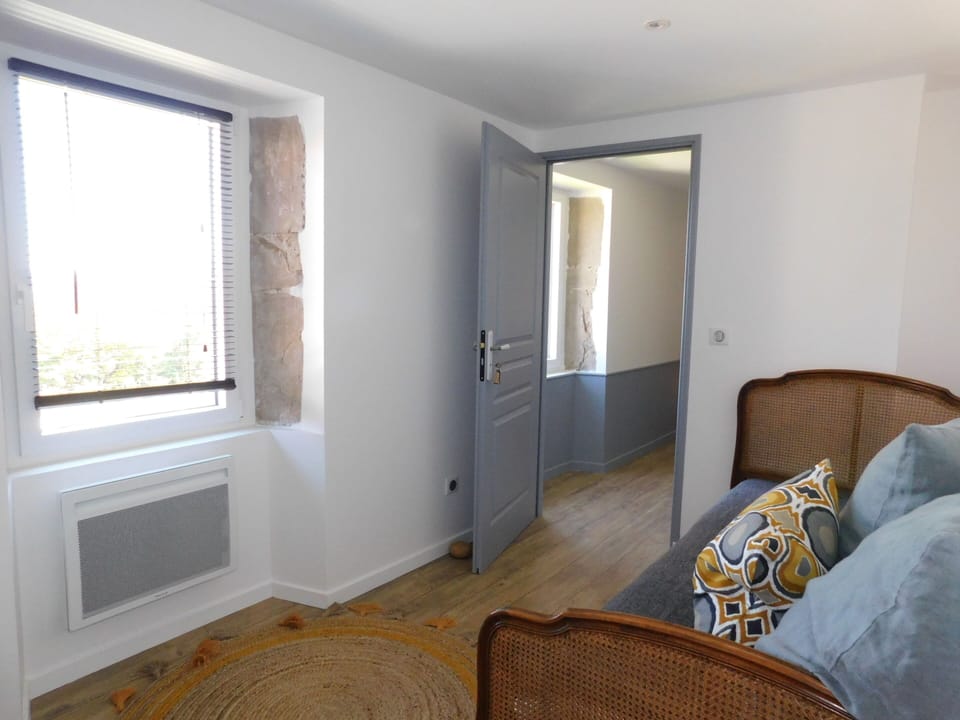 Family Suite, Private Bathroom, Garden View (4)