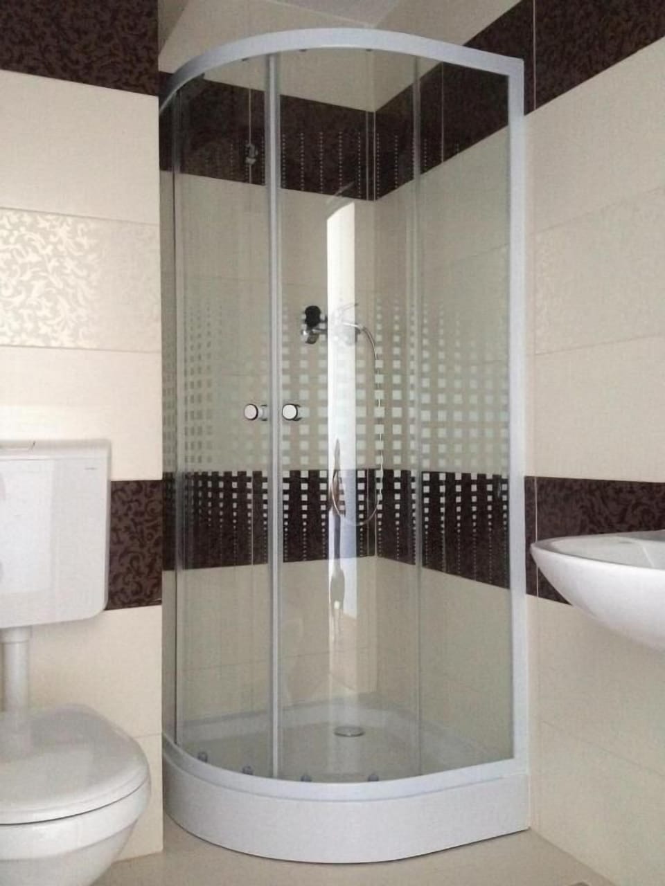 Bathroom shower