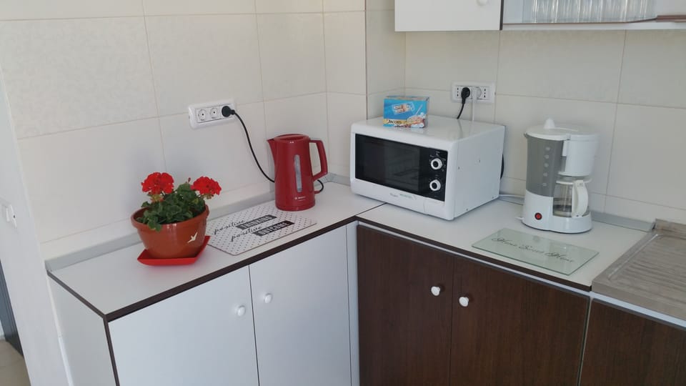 Shared kitchen facilities
