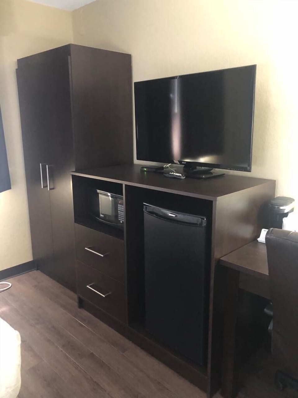 Desk, laptop workspace, blackout drapes, free WiFi