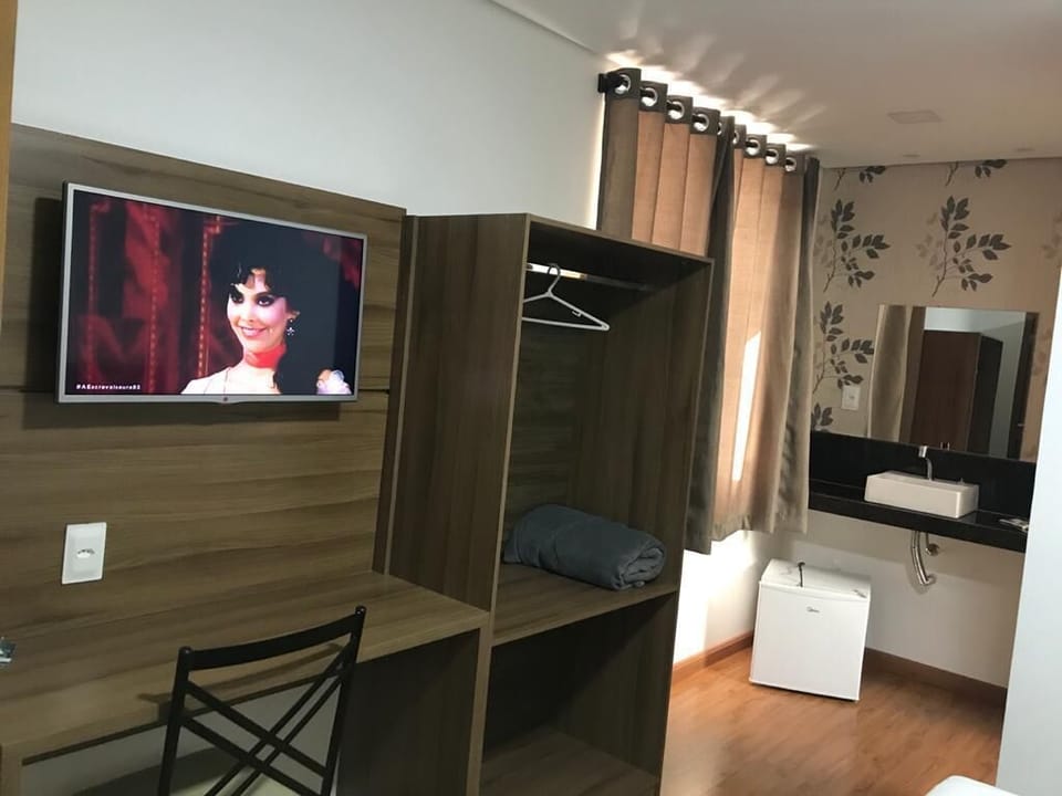 Suite Casal | Television