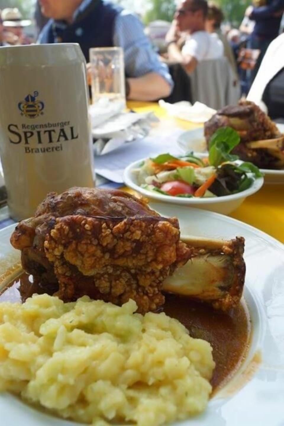 Lunch and dinner served