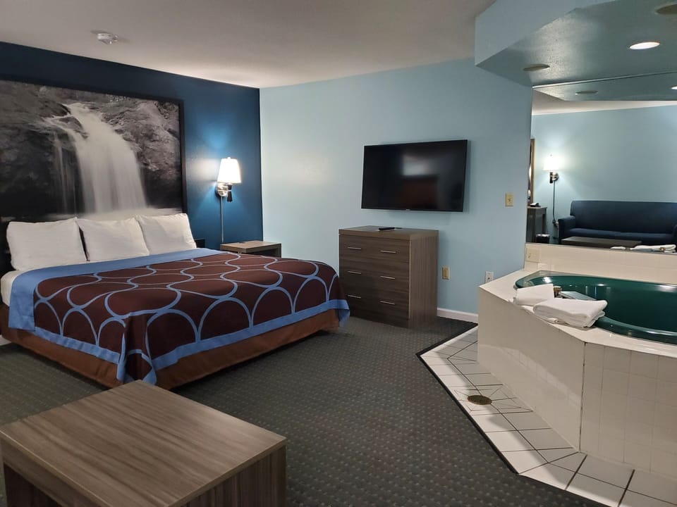 Desk, iron/ironing board, free WiFi, bed sheets