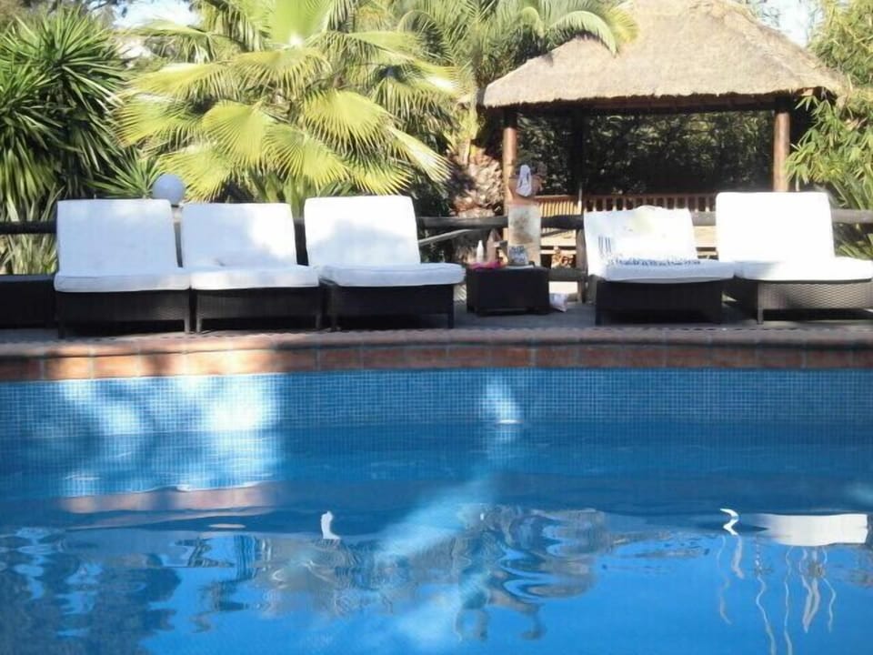 Pool 2