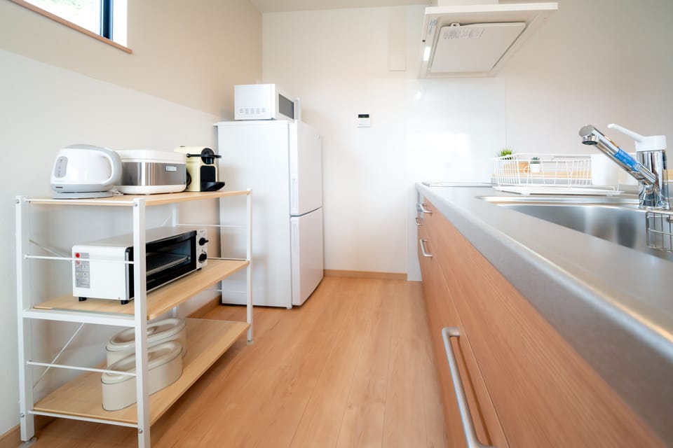 Villa, 3 Bedrooms | Private kitchenette | Fridge, microwave, stovetop, electric kettle