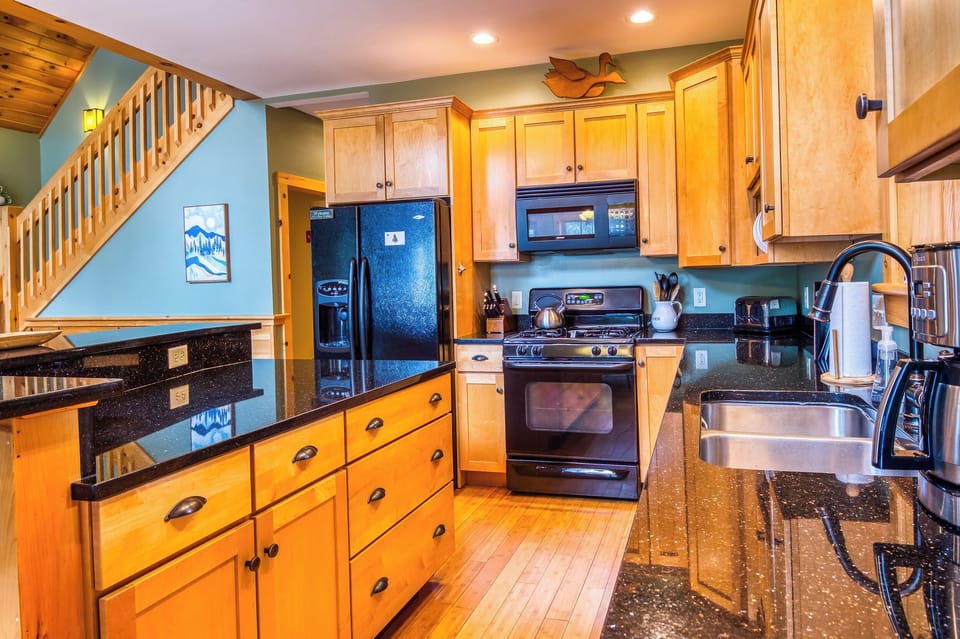 Fully Applianced Kitchen