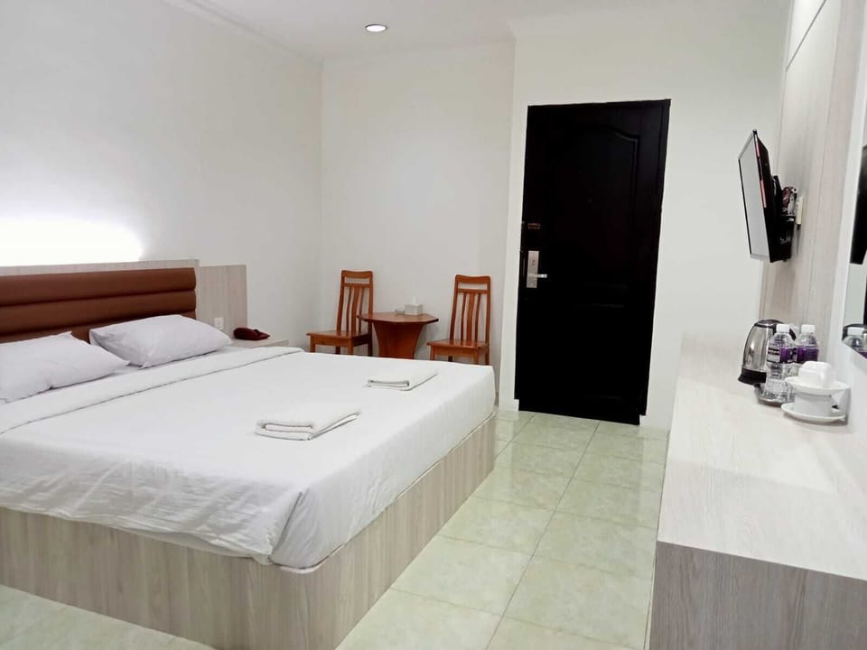 Gold Room | WiFi (free), bed sheets