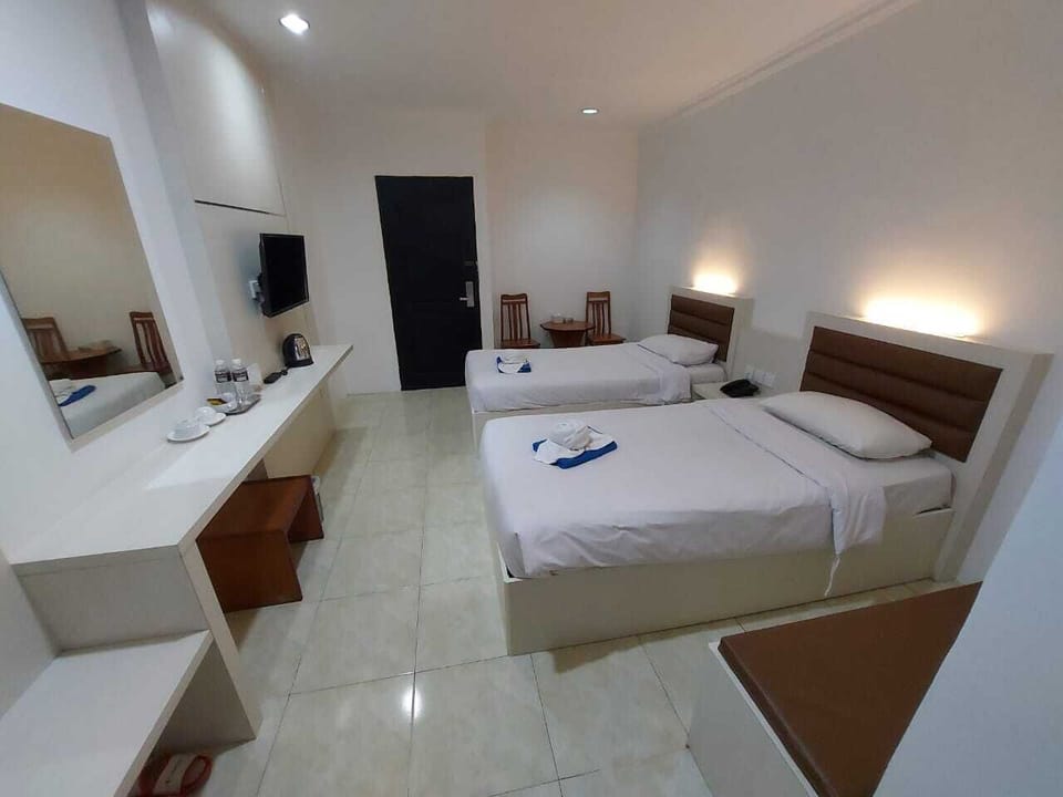 Gold Room | WiFi (free), bed sheets