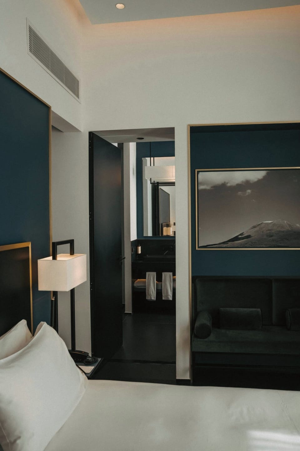 Premium bedding, pillowtop beds, minibar, in-room safe