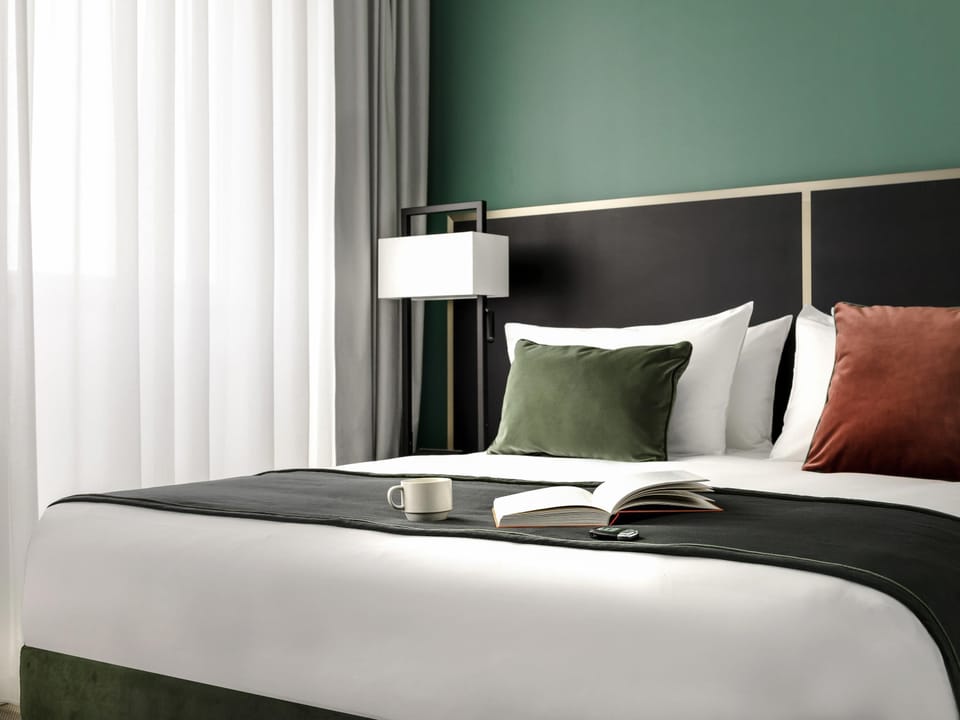 Premium bedding, pillowtop beds, minibar, in-room safe