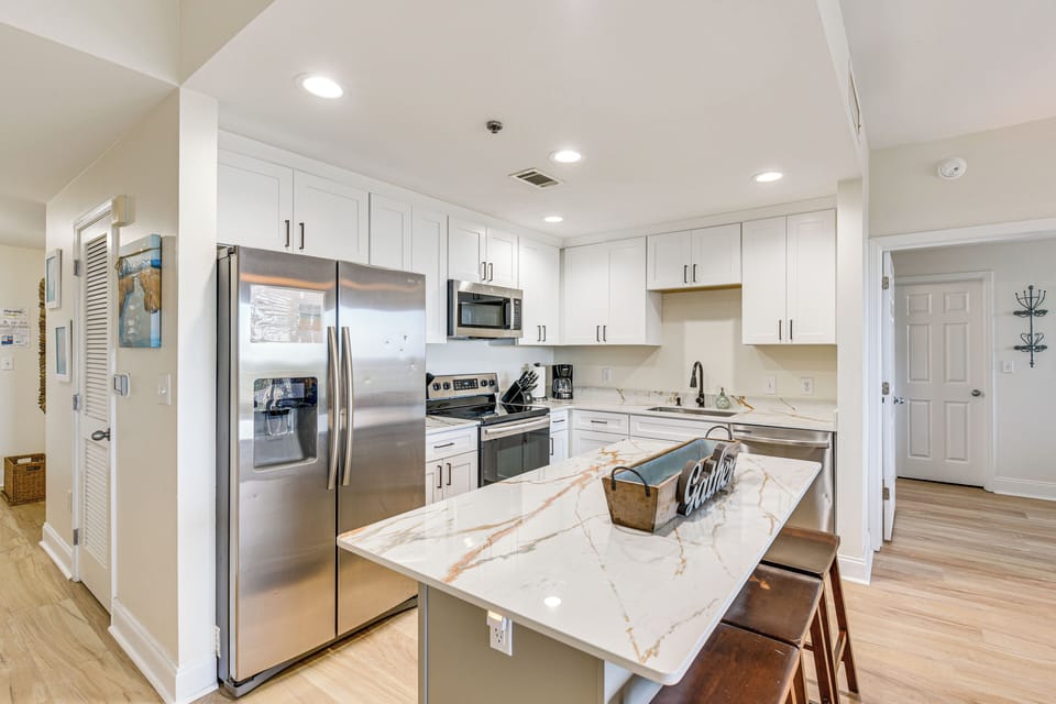 Kitchen | Cooking Basics | Breakfast Bar