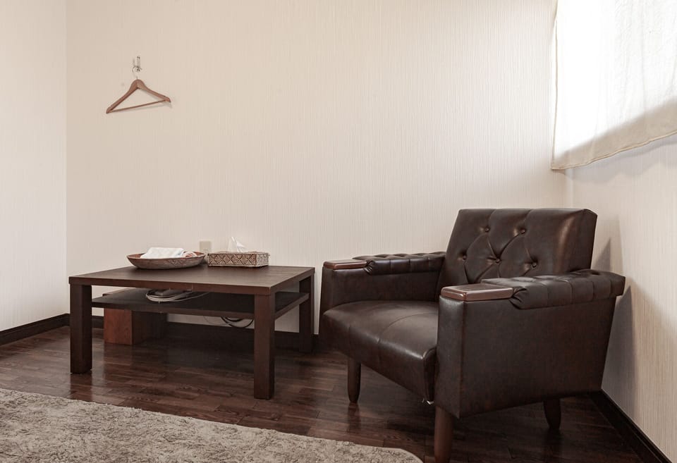 Economy Single Room, 1 Bedroom | Premium bedding, individually decorated, individually furnished, desk