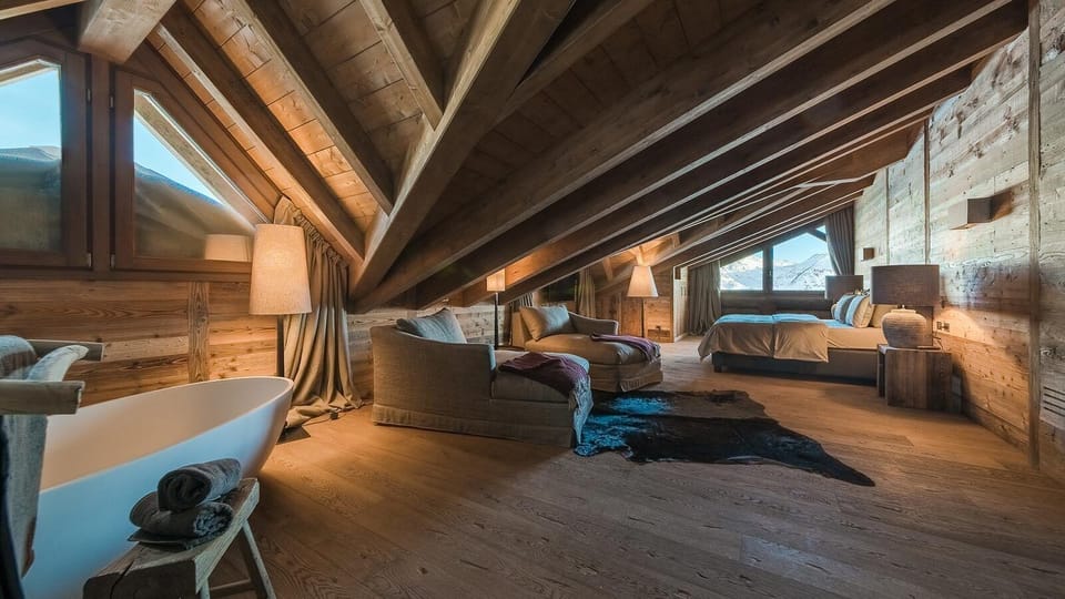 Superior Double or Twin Room | In-room safe, individually decorated, individually furnished