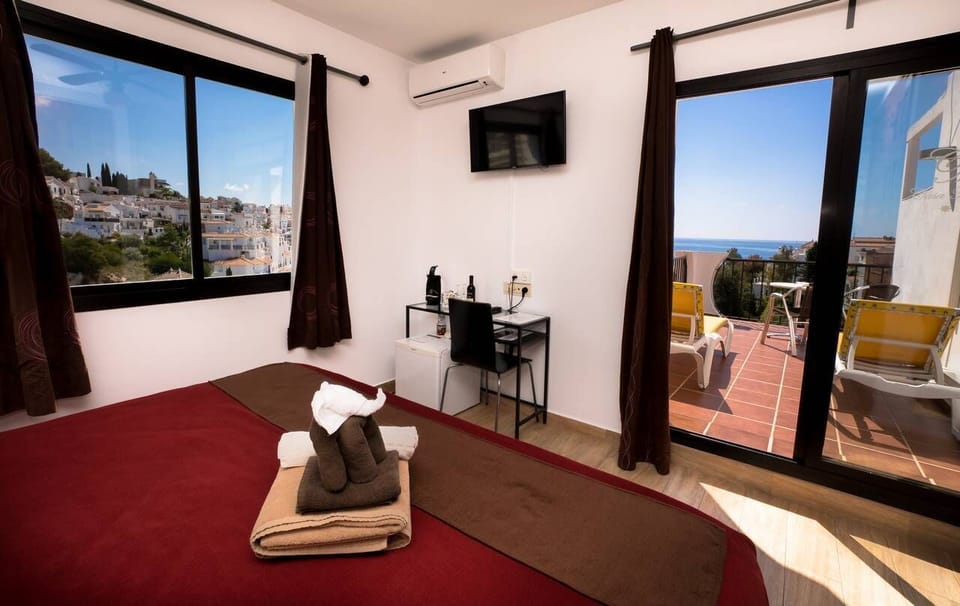 Superior Double or Twin Room, Terrace, Sea View | Premium bedding, minibar, in-room safe, blackout drapes