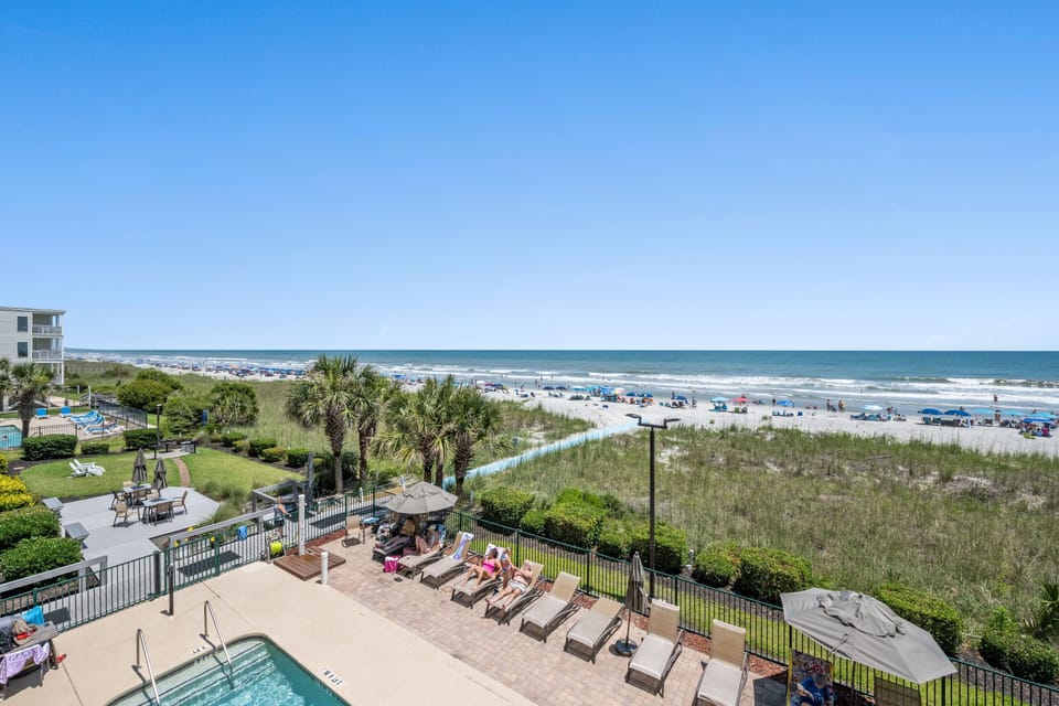 Private Oceanfront Balcony