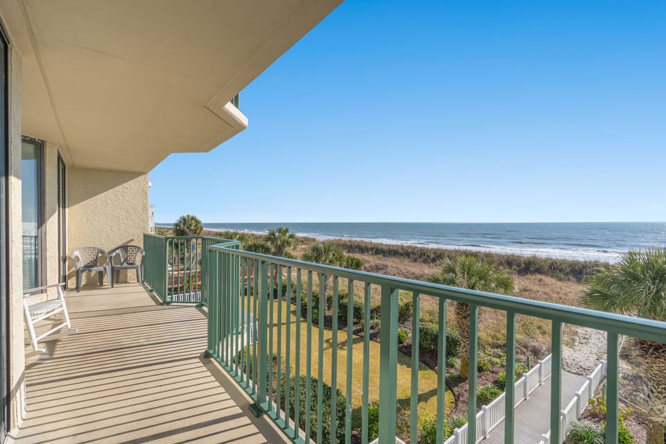 Private Oceanfront Balcony