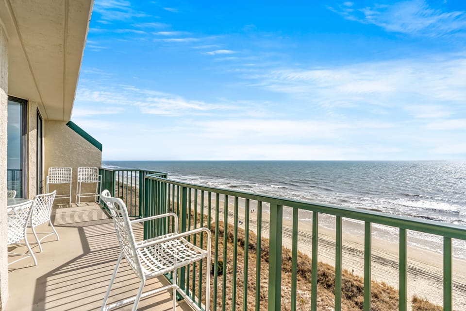 Private Oceanfront Balcony