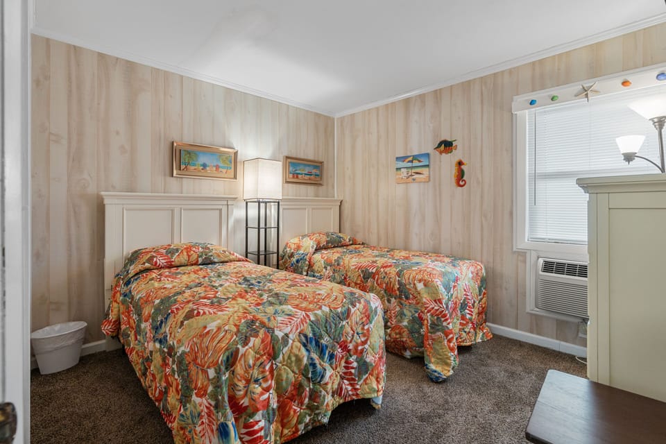 2nd Bedroom w/2 Twins