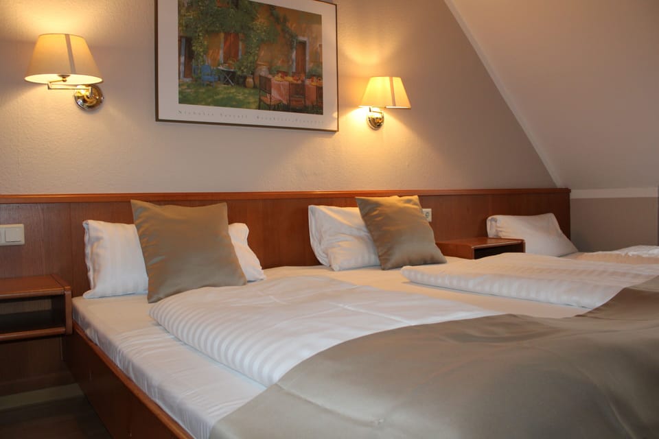 Standard Room | Individually decorated, individually furnished, desk, laptop workspace