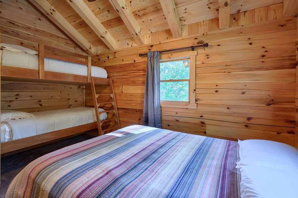 Upper level bedroom 1 (queen and twin bunk beds)